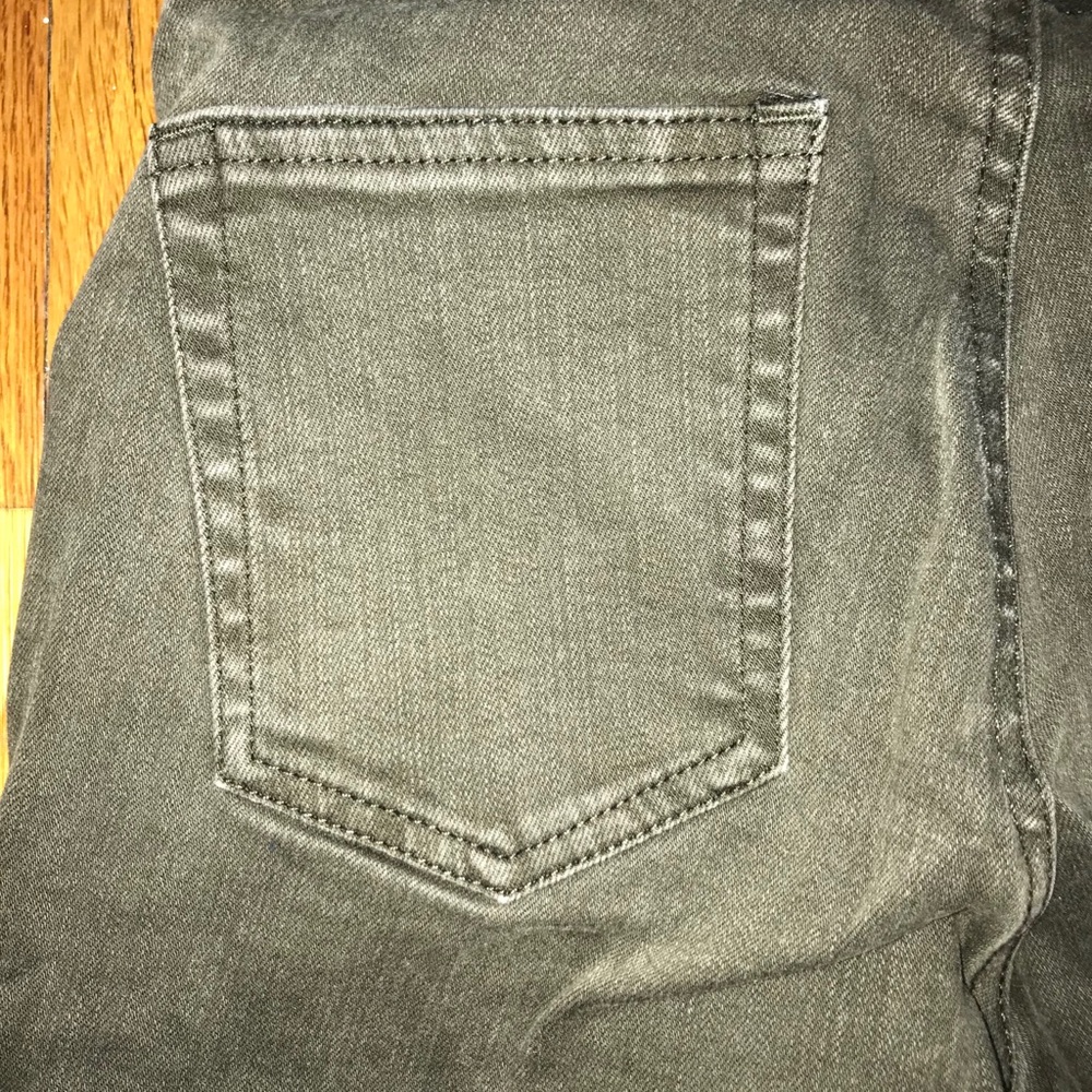 Gap skinny jeans, size 24.